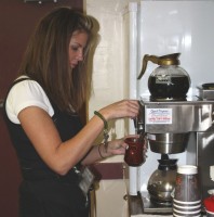 /album/photogallery/staffpouringcoffee086-jpg/